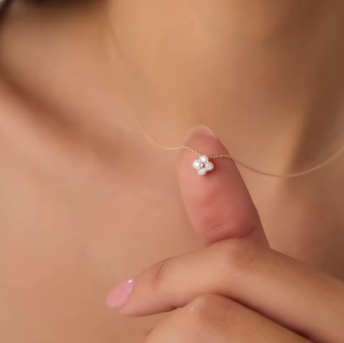 Petite Clover (Natural Diamond)